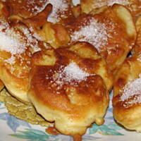 Racuchy drożdżowe z jabłkiem