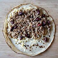 Naleśniki z mięsem i fasolą