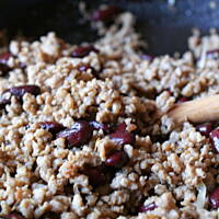 Naleśniki z mięsem i fasolą