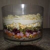 Sałatka wielowarstwowa