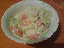 Fot. Kolorowa75, sałatka z pomidora i ogórka