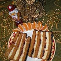 Piernik przekładany kremem i powidłami