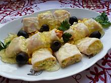 Fot. Mama - Różyczki, Szynka z indyka z farszem jajeczno chrzanowym w galarecie wg Ani