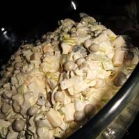 Salatka z pora i groszku zielonego