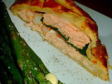 Fot. kasia_sach, Tarta z ciasta francuskiego z łososiem i krewetkami