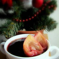 Barszcz świąteczny z uszkami