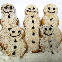 Świąteczne ciasteczkowe bałwanki