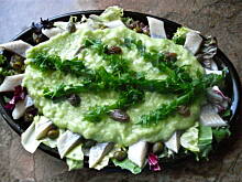 Fot. crizz, śledzie wigilijne pod zieloną kordełką