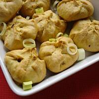 Kruche koperty z pieczarkami