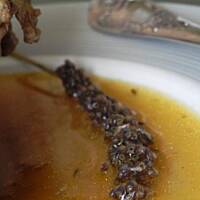 Udziec indyczy, duszony z lawendą