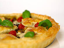 Fot. Wkn, Tarta gorgonzolla dolce z pachnącym pomidorami sosem