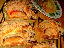 Fot. kasia_sach, Mini bochenki drożdżowe ze śliwkami i kruszonką