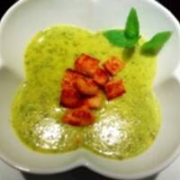 zupa z zielonego ogórka