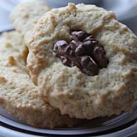 Miodowe ciasteczka z orzechami