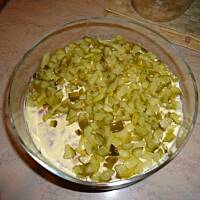 Kolorowa sałatka pod pierzynką serową PYCHOTKA!