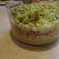 Kolorowa sałatka pod pierzynką serową PYCHOTKA!