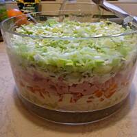 Kolorowa sałatka pod pierzynką serową PYCHOTKA!