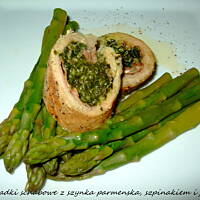 Roladki schabowe z szynką parmeńską, szpinakiem i feta