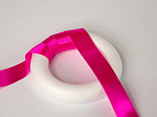 Fot. Wkn, Karnawałowy wieniec - ozdabiamy nasze domy