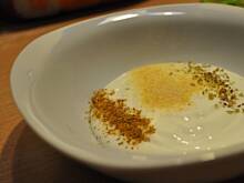 Fot. MIENTA, Prosty i pyszny sos czosnkowy