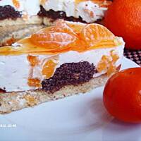 Tort śmietanowo - makowy z mandarynkami
