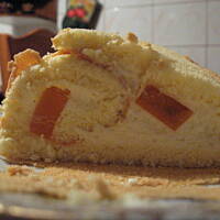 Rolada z kremem i galaretką