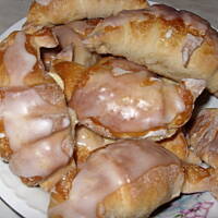 Rogaliki drożdżowe wg OwocowejSałateczki