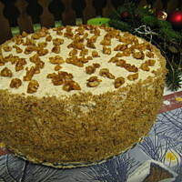 Tort świąteczny orzechowo - kawowy