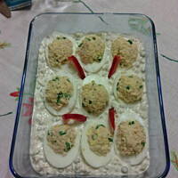 Jajka faszerowane szynką