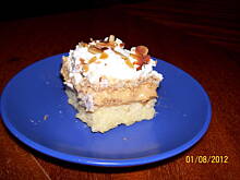 Fot. scarlett84, Ciasto z masą orzechową i migdałami