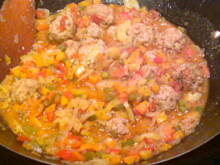 Fot. kaha87ha, Klopsy po węgiersku