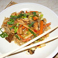 Danie chińskie spolszczone czyli kurczak w warzywach