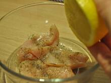 Fot. MIENTA, Soczyste i chrupiące kotleciki z kurczaka