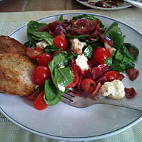 Pycha sałatka ze szpinakiem