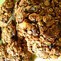 Ciasteczka bardzo owsiane z bakaliami