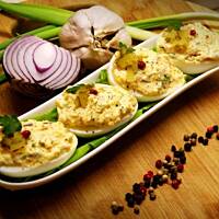 Jajka faszerowane z pietruszką