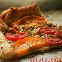 Tarta z pomidorami i pesto