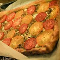 Tarta z pomidorami i pesto