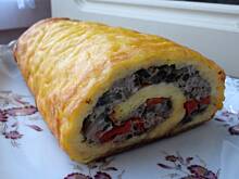 Fot. ksiezniczkaa87, Rolada serowa z farszem mięsno-pieczarkowo-paprykowym