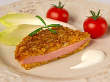 Fot. Wkn, Kotlety z mortadeli w chrupiącej serowej ekstra grubej panierce - tanie i szybkie