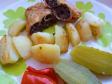 Fot. Mama - Różyczki, Mortadela nadziewana pieczarkami - Seria tanie obiady