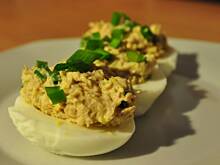 Fot. MIENTA, Jajka z cytrynowym tuńczykiem