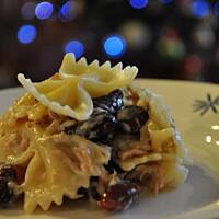 Sałatka z makaronem i tuńczykiem