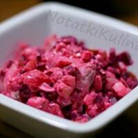 Sałatka śledziowa z buraczkami