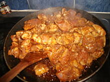 Fot. agnieszkaluton, Tortilla- kebab z kurczakiem, warzywami i sosem.