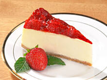 Fot. mikael, Sernik na zimno z galaretką i truskawkami