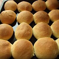 Pyszne bułeczki drożdżowe