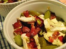 Fot. MIENTA, Zapiekany camembert