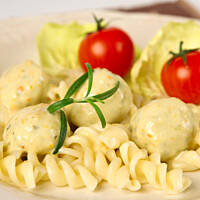 Pulpeciki w sosie z mleka kokosowego