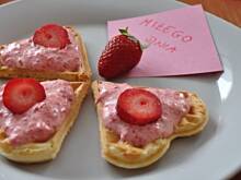 Fot. MIENTA, Gofry z musem truskawkowym